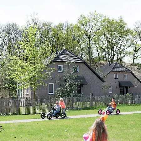 Semesterbostad Characteristic With A Terrace At Bedafse Bergen Uden